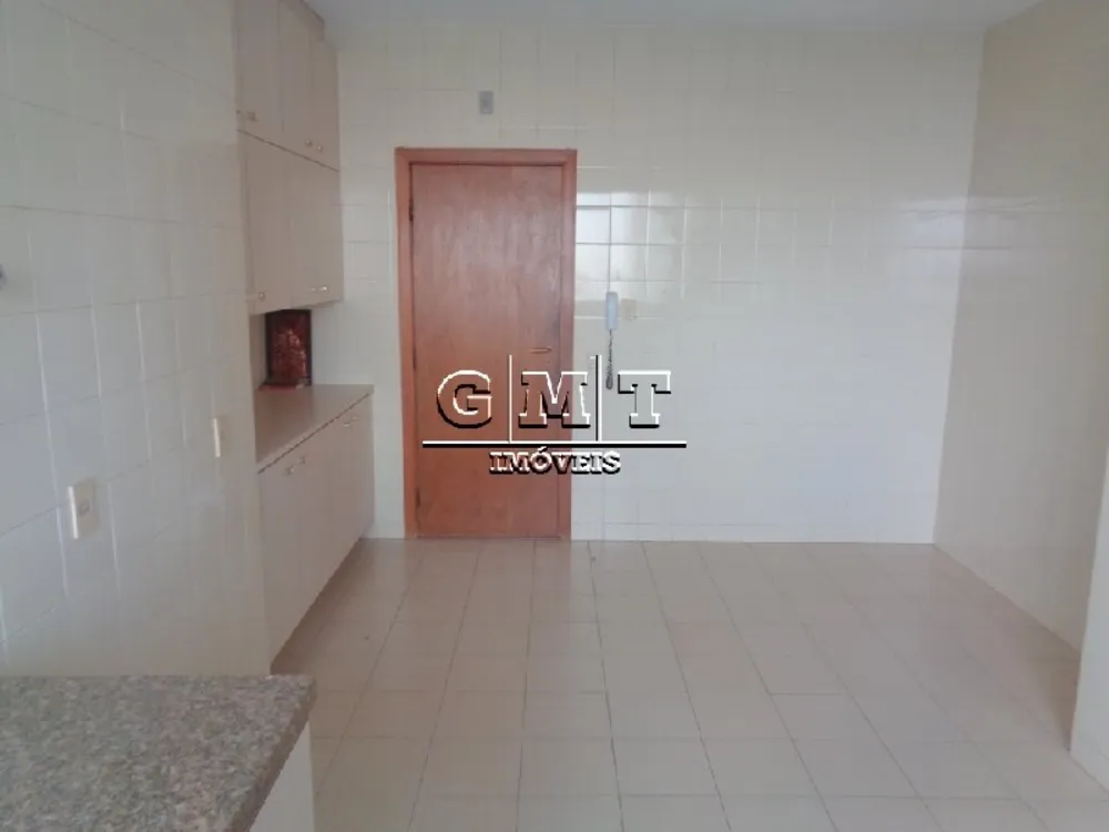 Apartamento, 3 quartos, 204 m² - Foto 2
