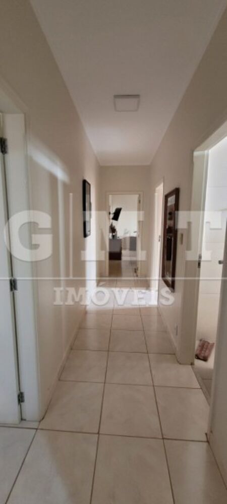 Casa à venda com 3 quartos, 204m² - Foto 8