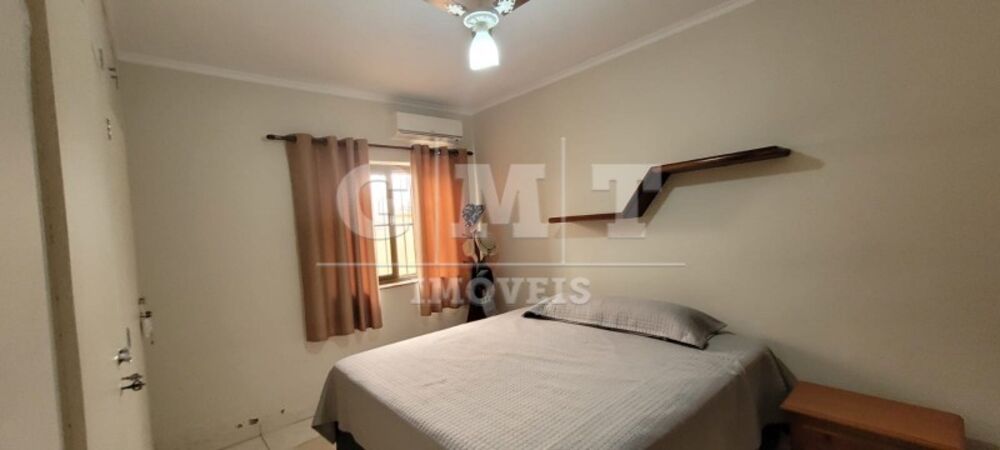Casa à venda com 3 quartos, 204m² - Foto 17