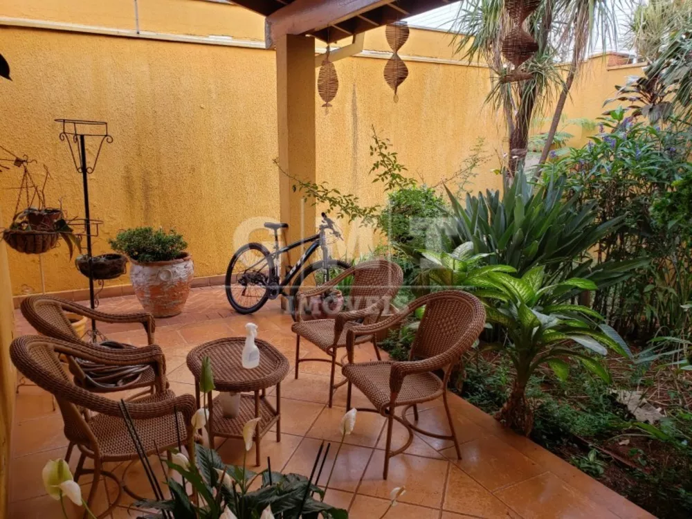 Casa, 4 quartos, 285 m² - Foto 2