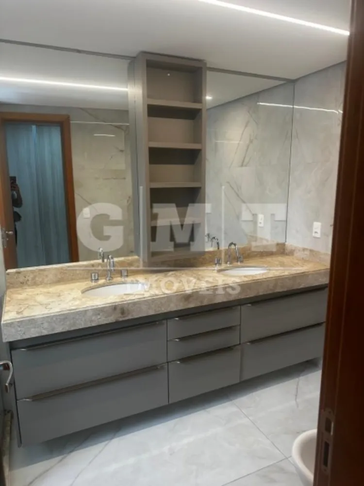 Apartamento, 3 quartos, 214 m² - Foto 1