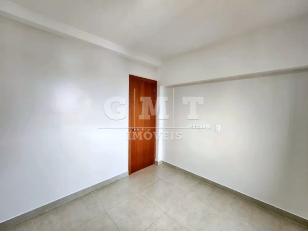 Apartamento à venda com 2 quartos, 61m² - Foto 4