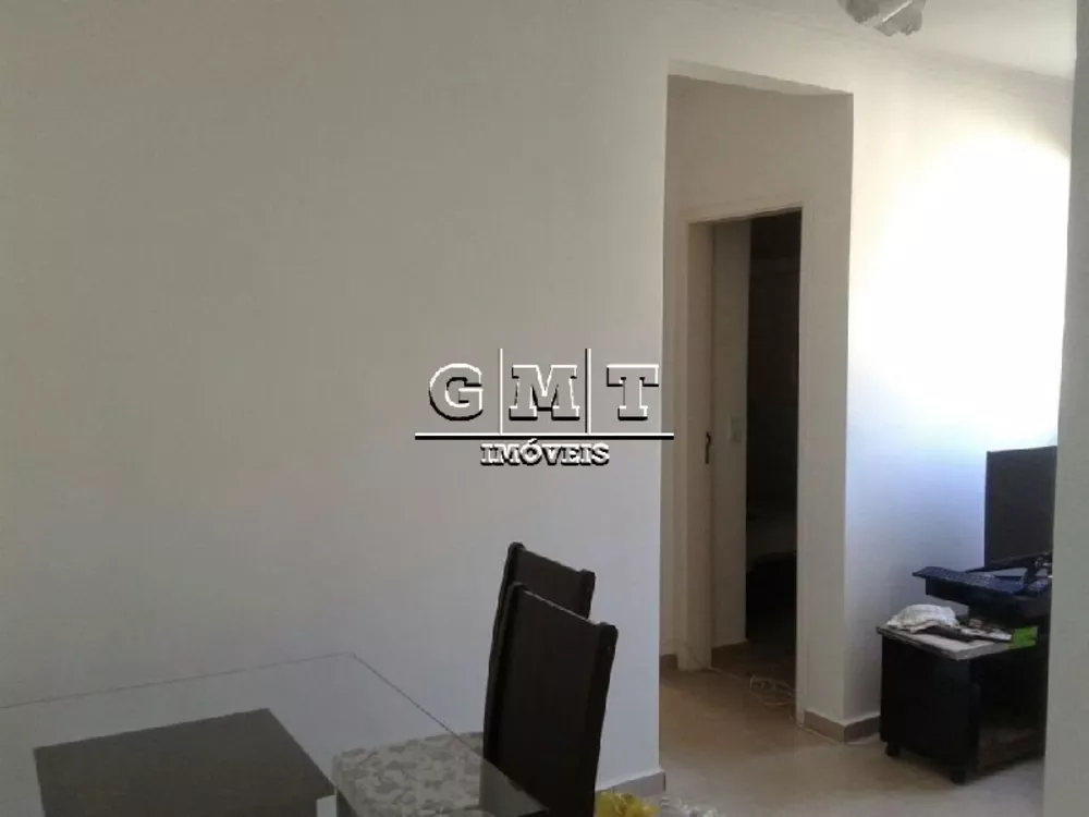 Apartamento à venda com 2 quartos, 46m² - Foto 2