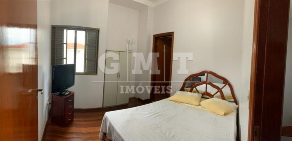 Casa à venda com 4 quartos, 269m² - Foto 5
