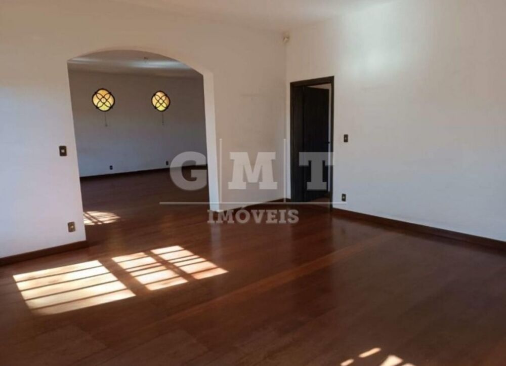 Casa à venda com 6 quartos, 571m² - Foto 3