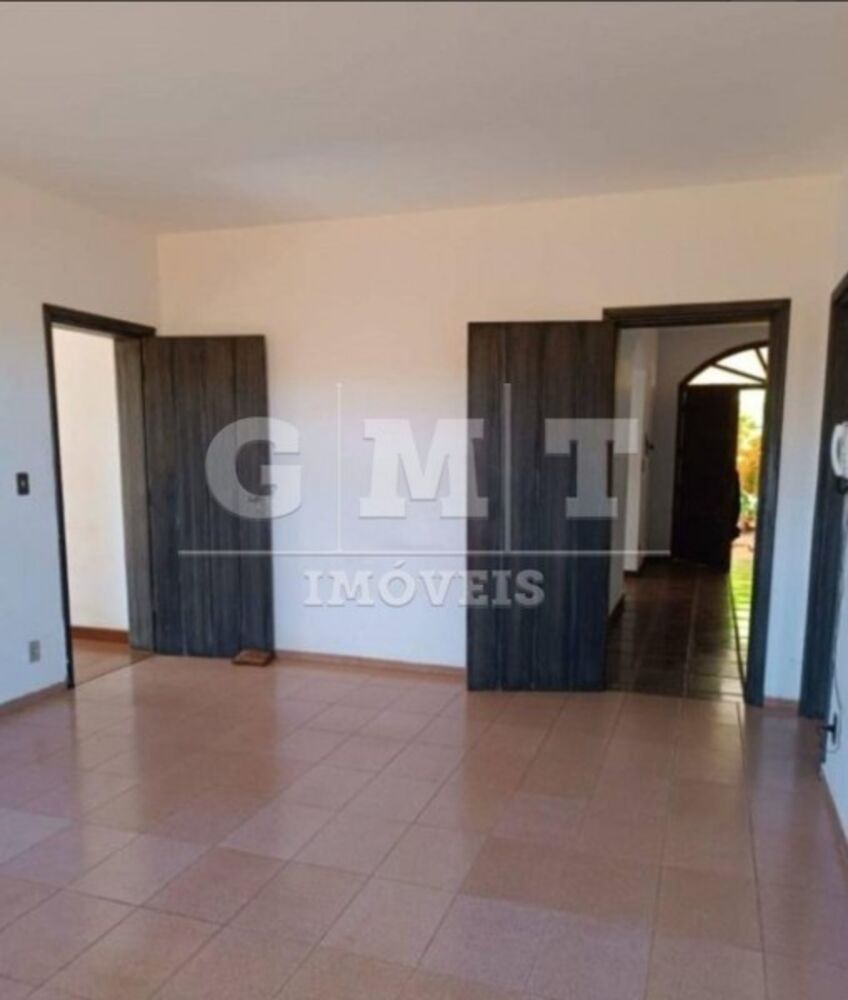 Casa à venda com 6 quartos, 571m² - Foto 1