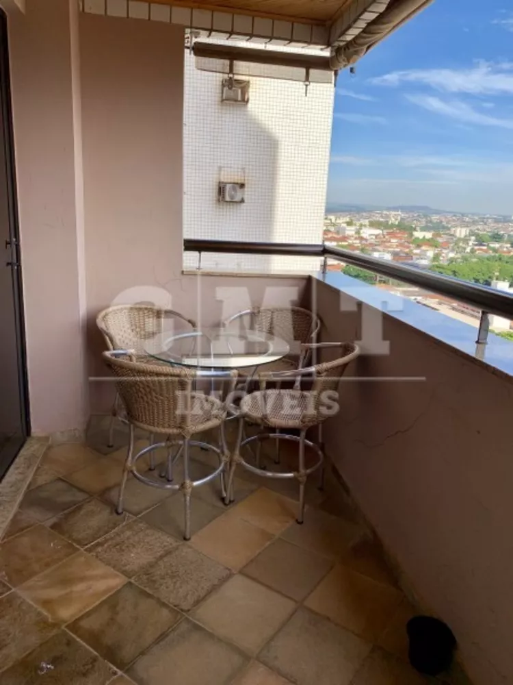 Apartamento à venda com 3 quartos, 173m² - Foto 4