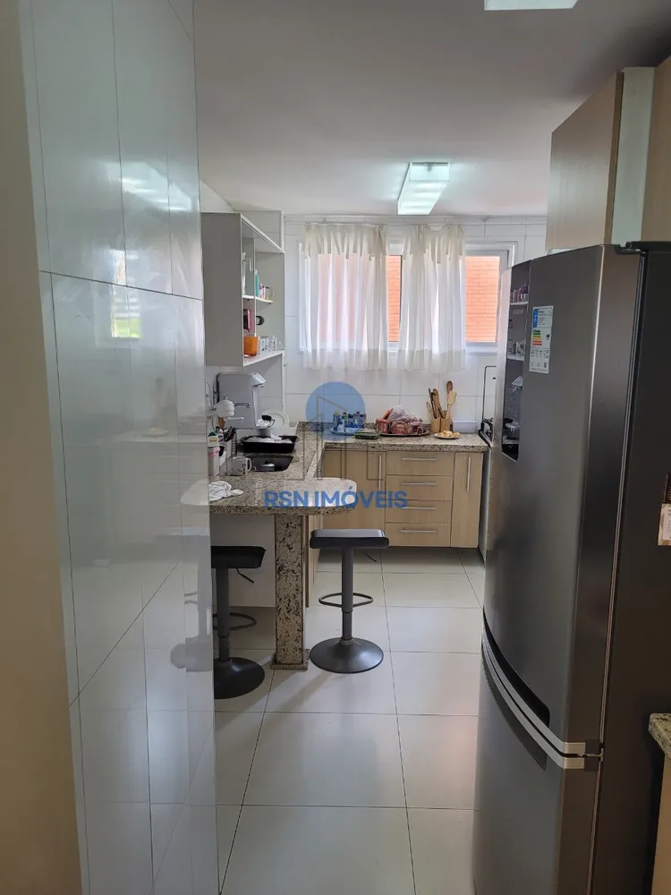 Apartamento, 3 quartos, 147 m² - Foto 2