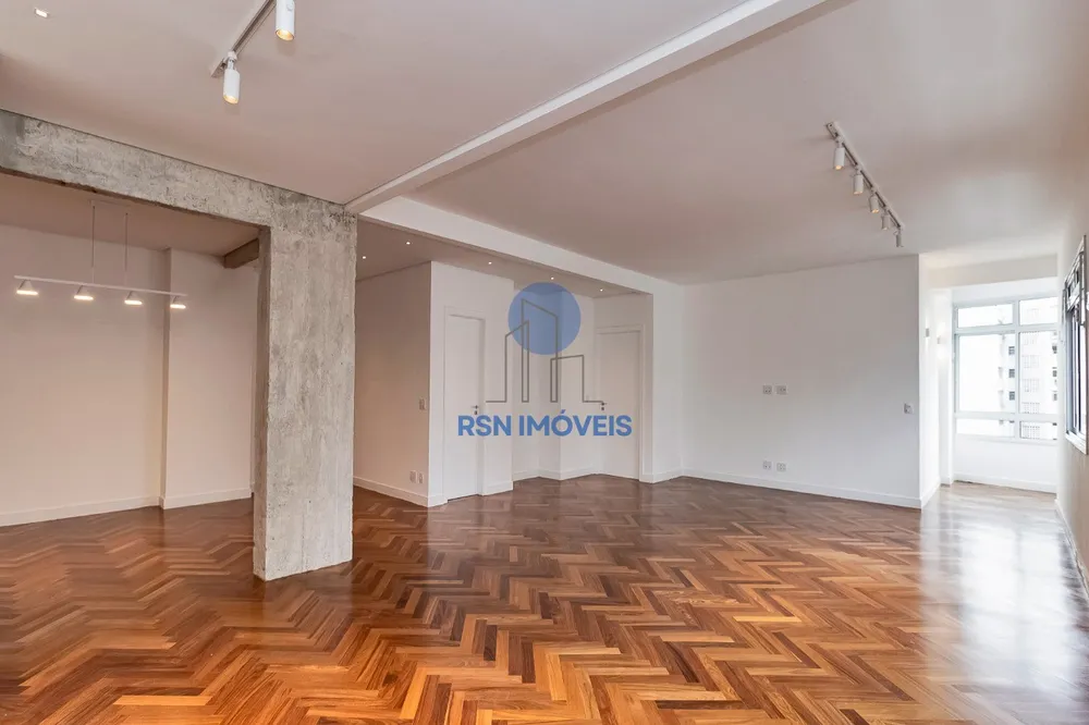 Apartamento, 3 quartos, 230 m² - Foto 1