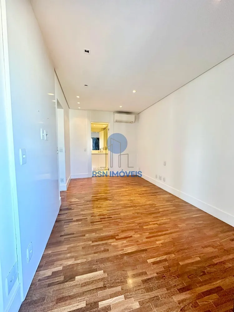 Cobertura, 3 quartos, 223 m² - Foto 3