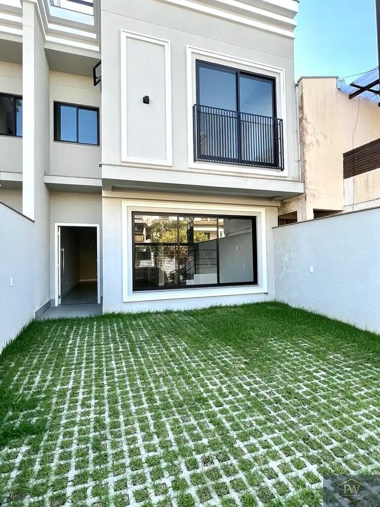Sobrado, 3 quartos, 205 m² - Foto 1