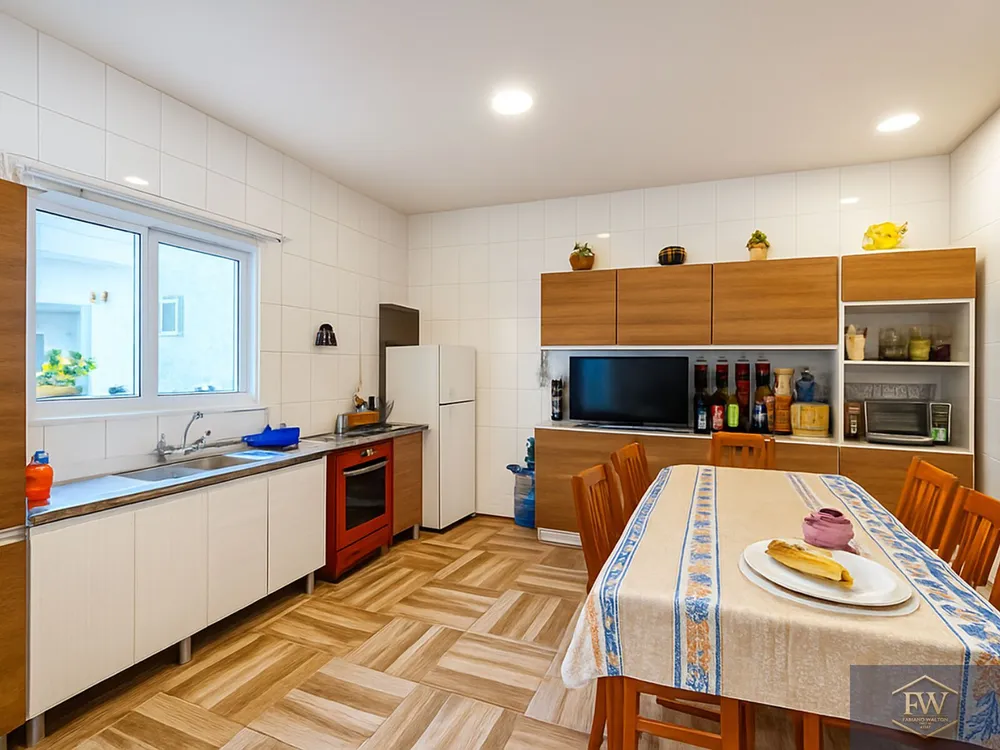 Casa, 3 quartos, 200 m² - Foto 1