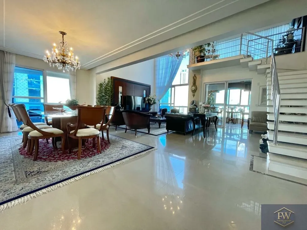 Apartamento, 3 quartos, 252 m² - Foto 1