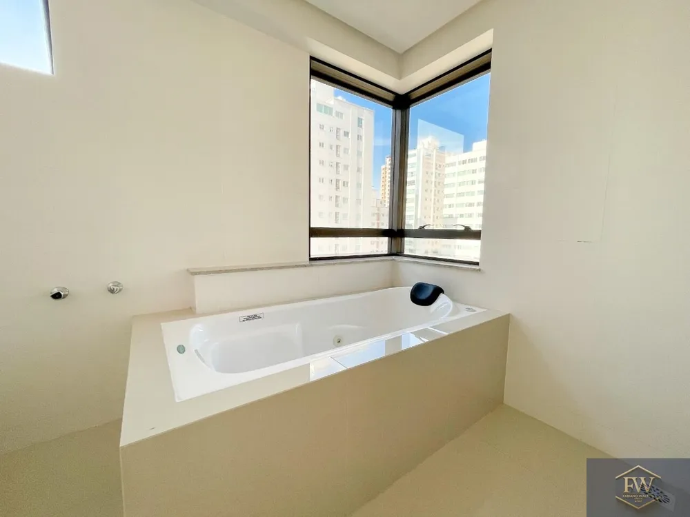 Apartamento, 3 quartos, 127 m² - Foto 2