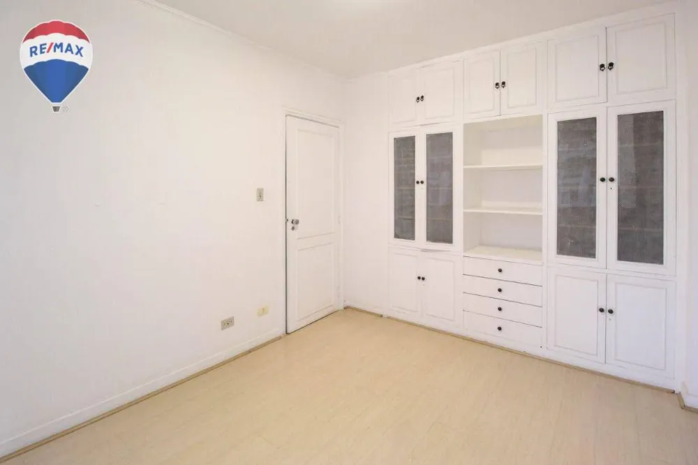 Apartamento, 3 quartos, 256 m² - Foto 2