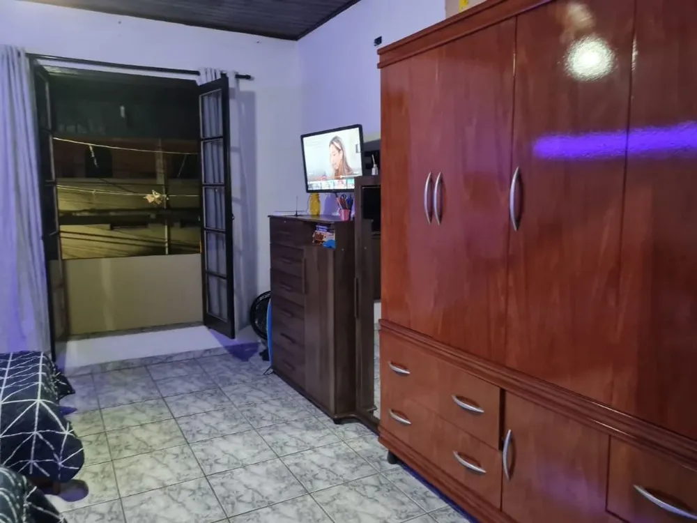 Casa, 6 quartos, 183 m² - Foto 2