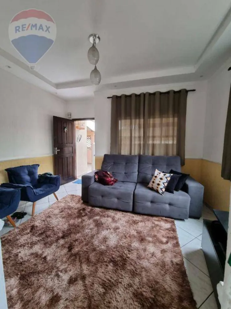 Casa, 6 quartos, 183 m² - Foto 1