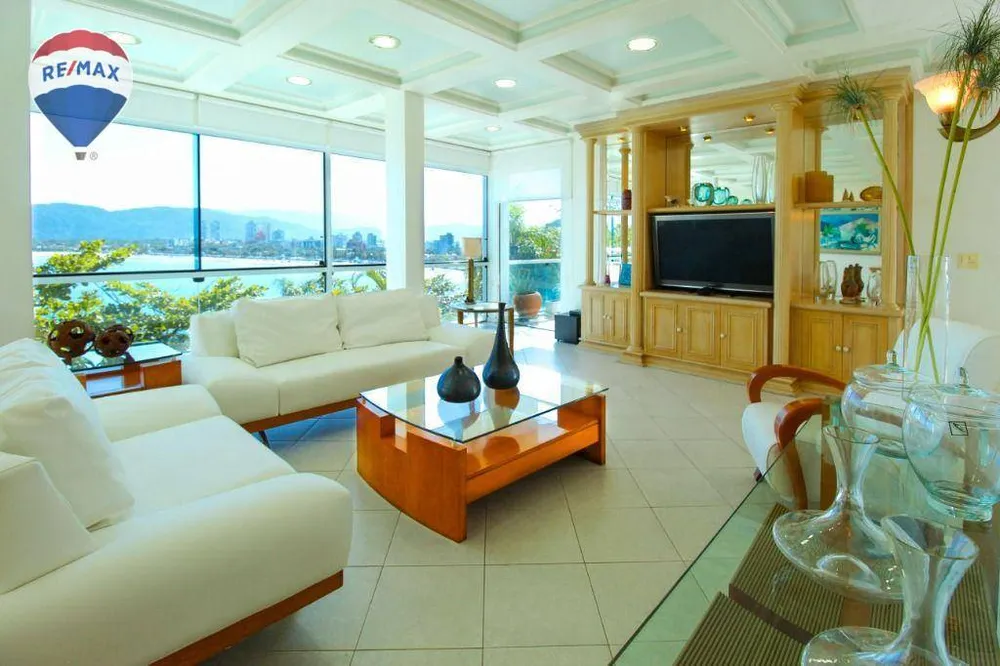 Casa, 6 quartos, 304 m² - Foto 1