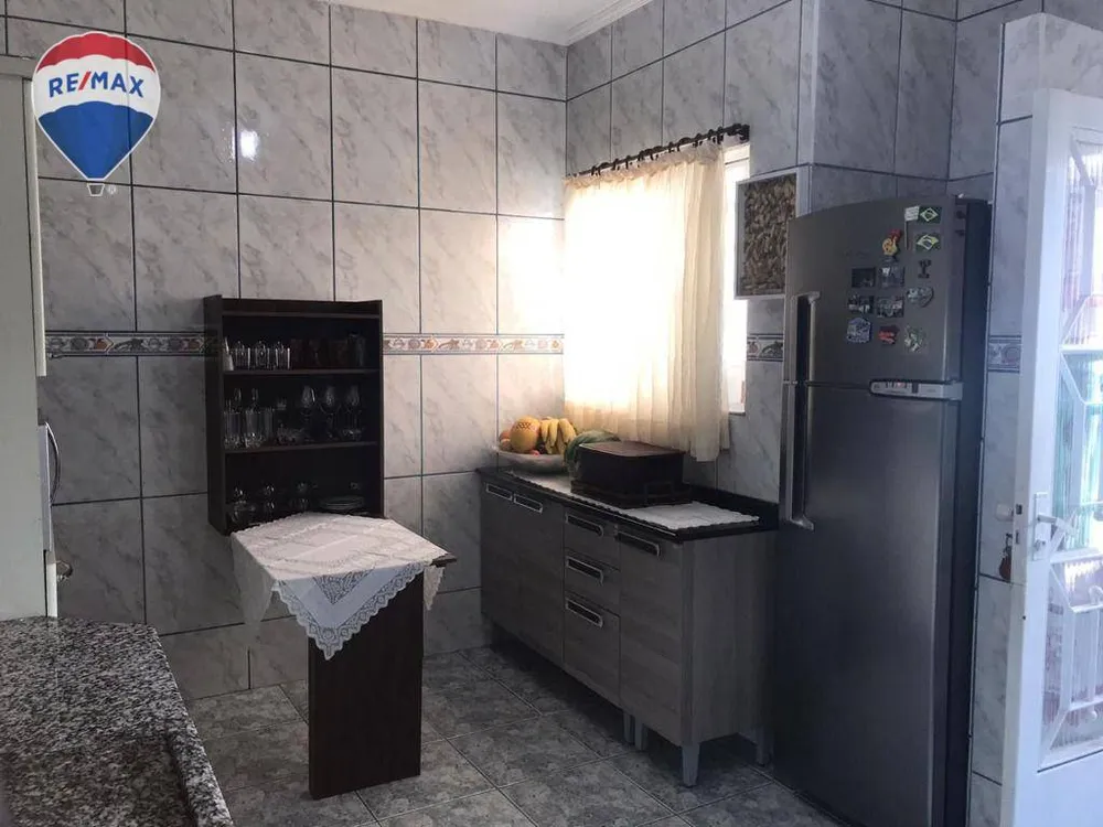 Casa, 3 quartos, 265 m² - Foto 4