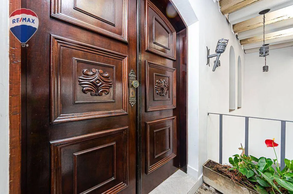 Sobrado, 4 quartos, 255 m² - Foto 2