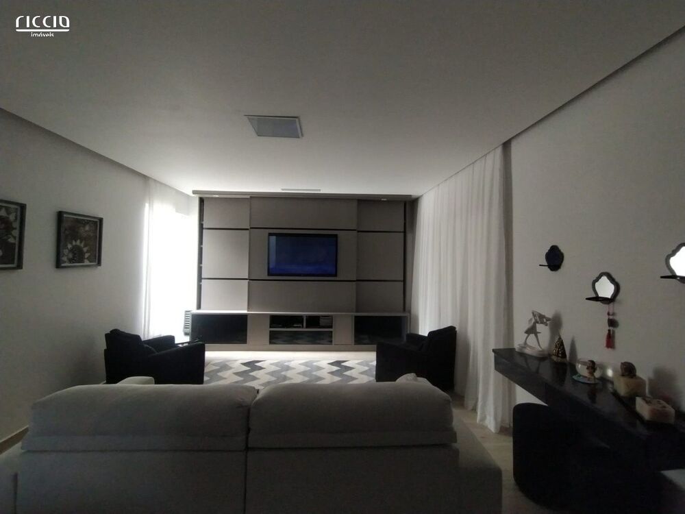 Casa, 3 quartos, 180 m² - Foto 1