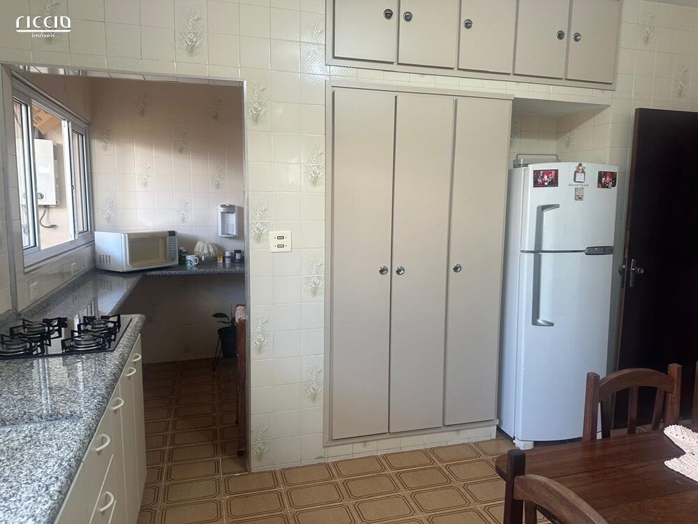 Casa, 3 quartos, 210 m² - Foto 7