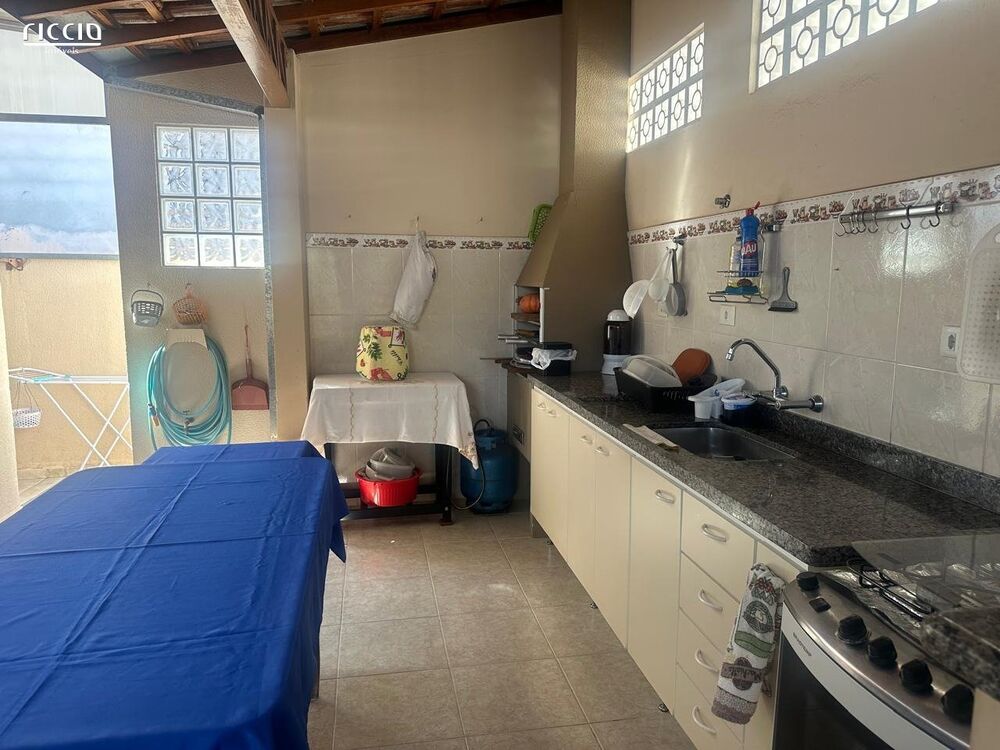 Casa, 3 quartos, 210 m² - Foto 15