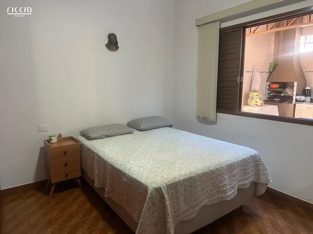 Casa, 3 quartos, 210 m² - Foto 31