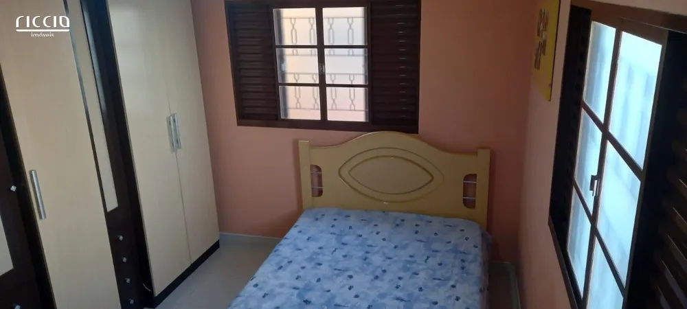Casa, 3 quartos, 281 m² - Foto 2