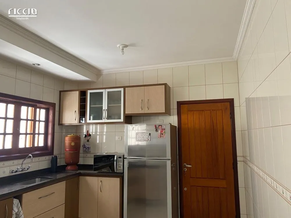 Casa, 3 quartos, 224 m² - Foto 8