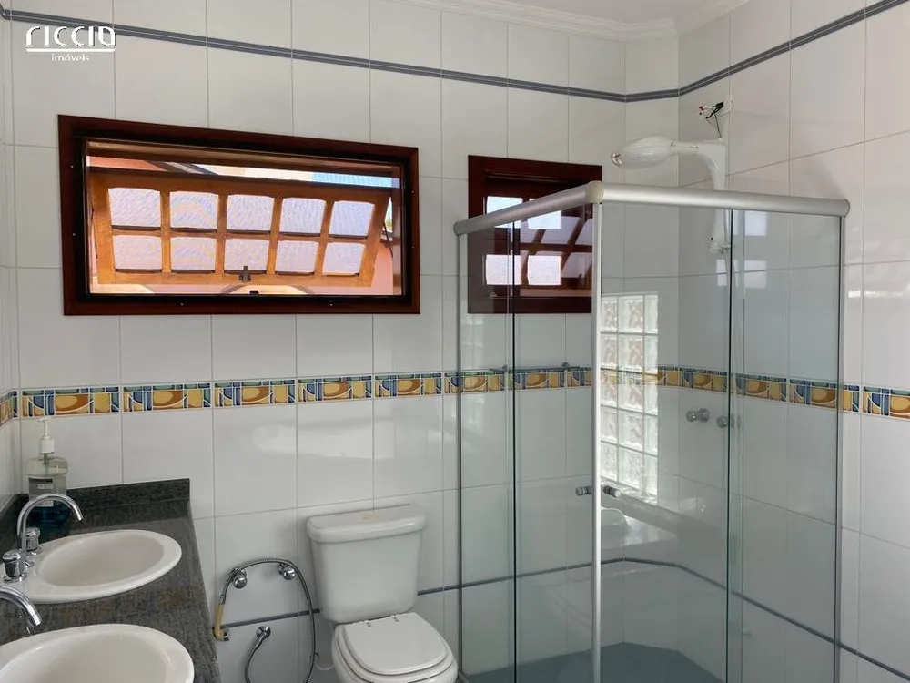 Casa, 3 quartos, 224 m² - Foto 9