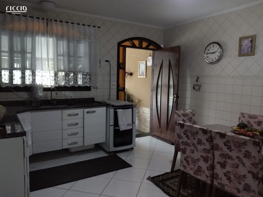 Casa, 3 quartos, 200 m² - Foto 12