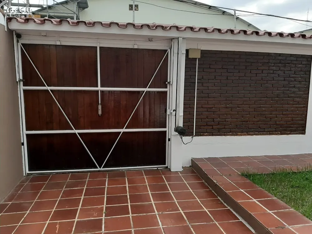 Casa, 3 quartos, 224 m² - Foto 1