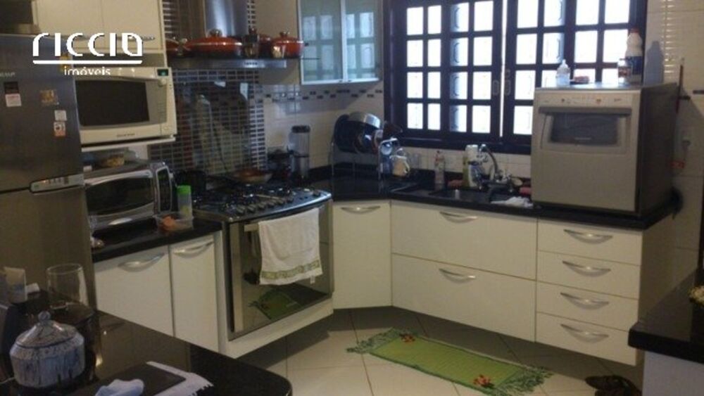 Casa, 3 quartos, 170 m² - Foto 1