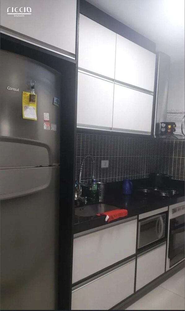 Apartamento à venda com 2 quartos, 63m² - Foto 3