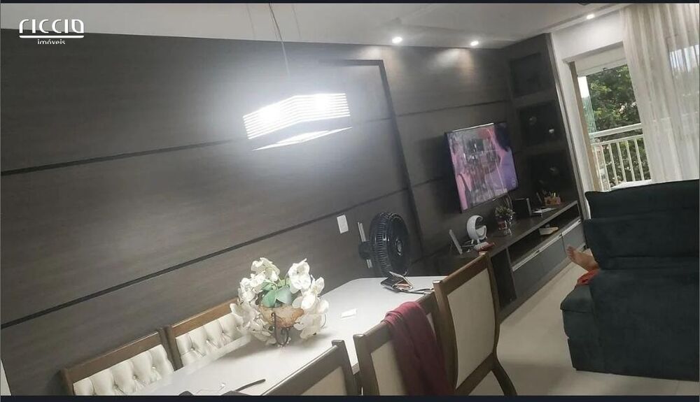 Apartamento à venda com 2 quartos, 63m² - Foto 1