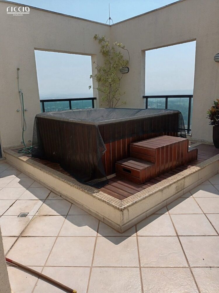 Cobertura à venda com 4 quartos, 242m² - Foto 1