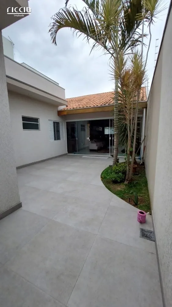 Casa, 3 quartos, 138 m² - Foto 2