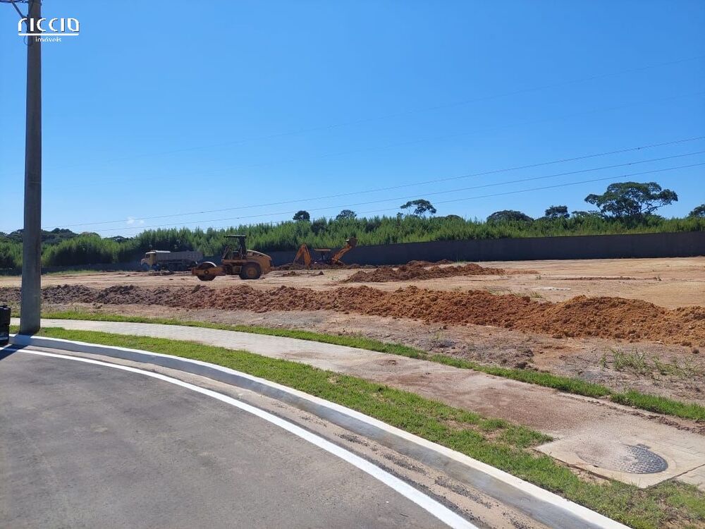 Terreno à venda, 825m² - Foto 1