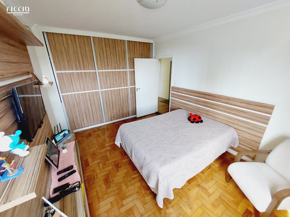 Apartamento à venda com 3 quartos, 125m² - Foto 11