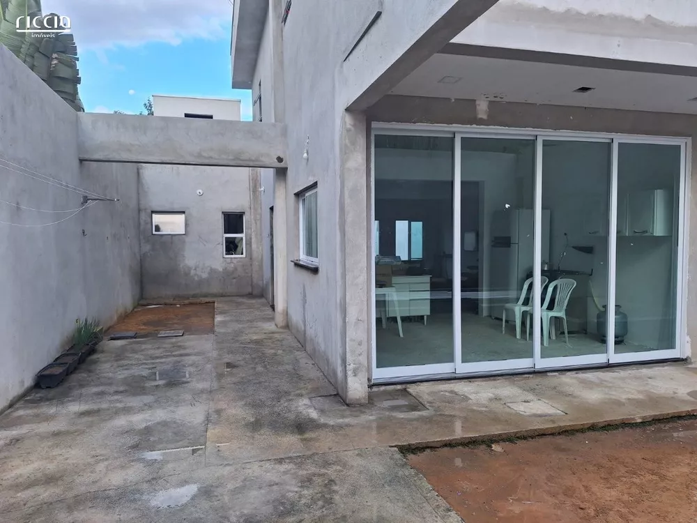 Casa, 3 quartos, 255 m² - Foto 2