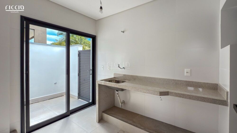 Casa de Condomínio à venda com 3 quartos, 295m² - Foto 7