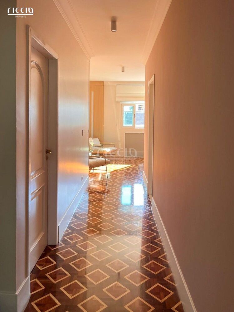 Casa de Condomínio à venda com 4 quartos, 350m² - Foto 3