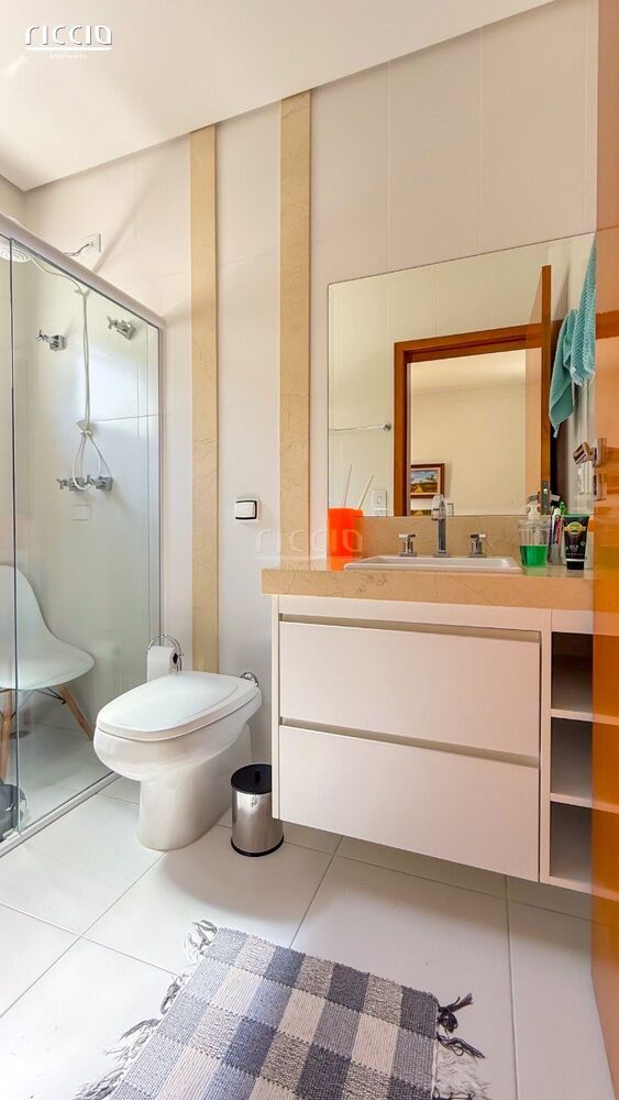 Casa de Condomínio à venda com 4 quartos, 250m² - Foto 17