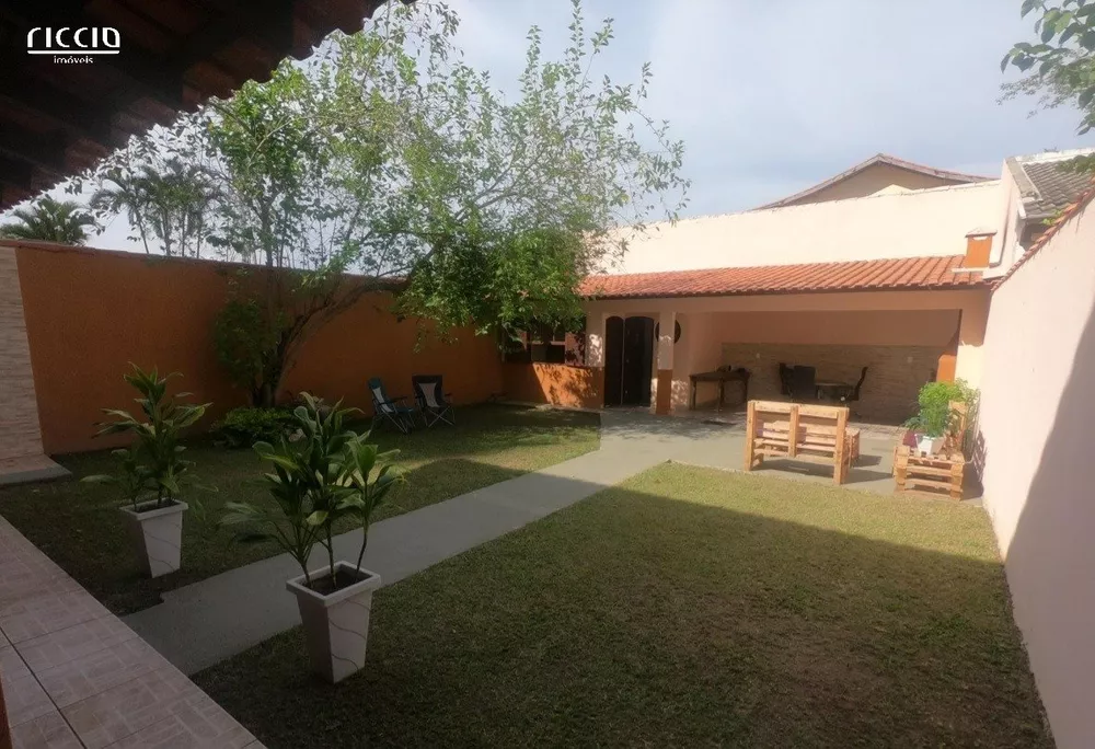 Casa à venda com 4 quartos, 352m² - Foto 2