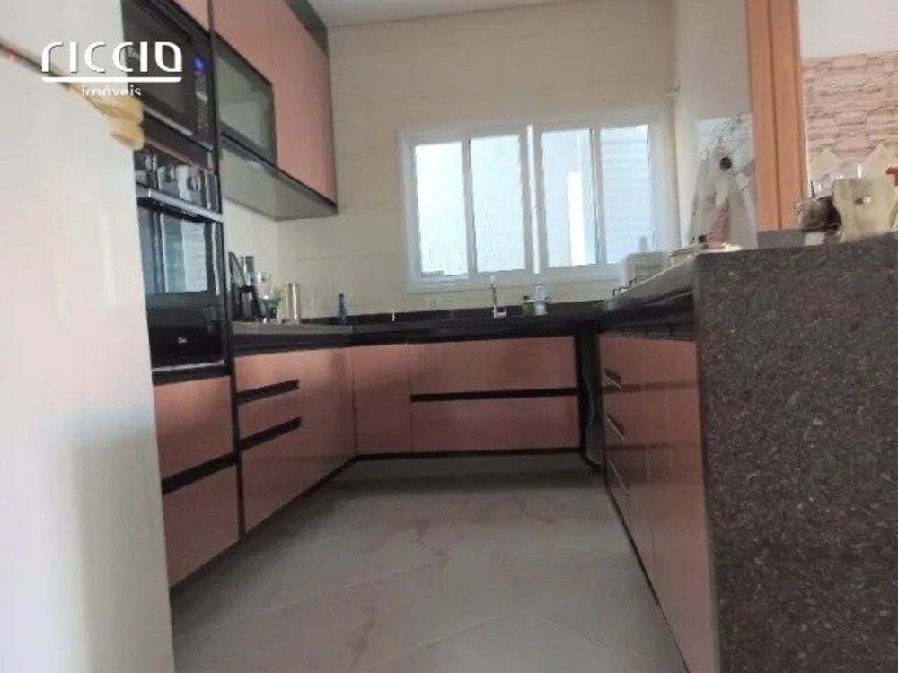 Casa à venda com 2 quartos, 83m² - Foto 9