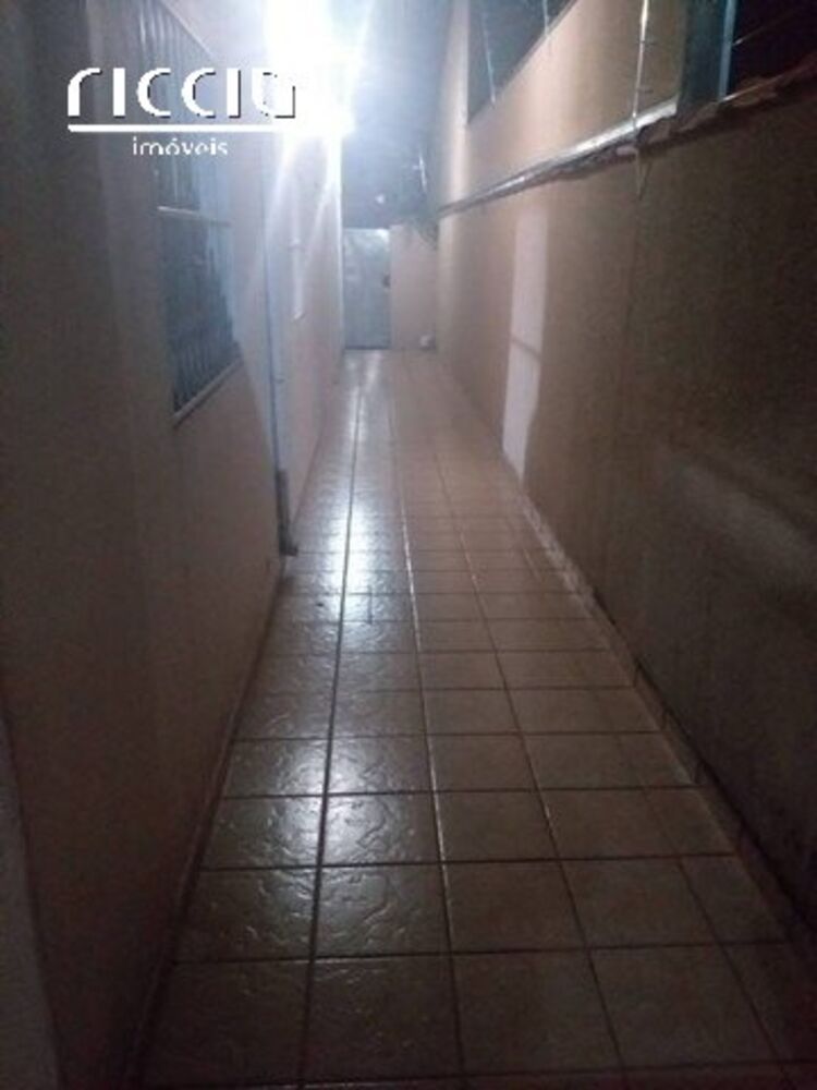 Casa à venda com 3 quartos, 158m² - Foto 1