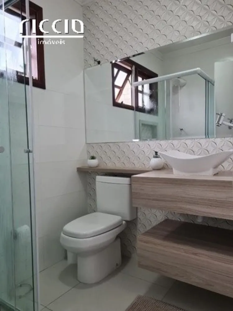 Casa, 3 quartos, 137 m² - Foto 1
