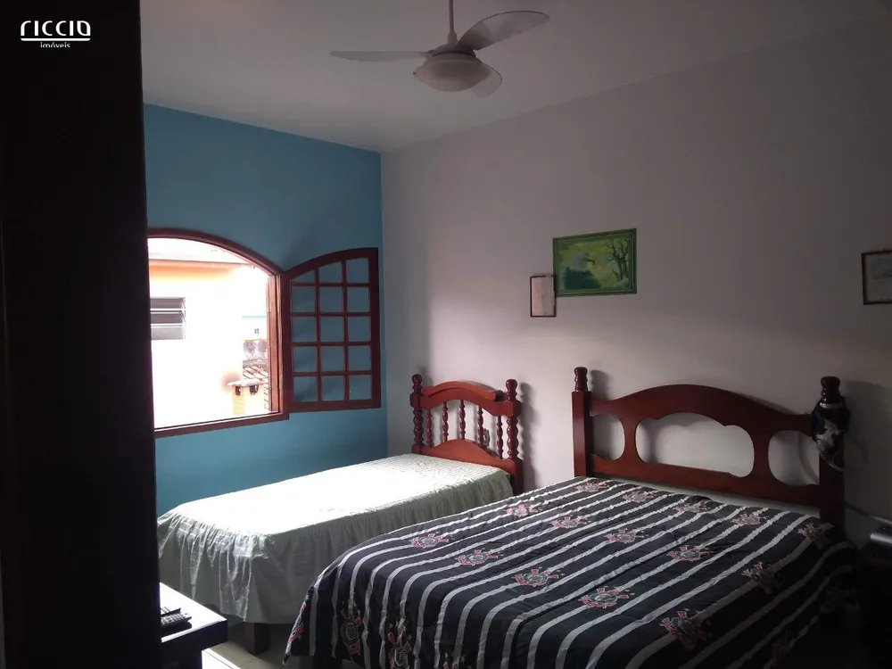 Casa, 7 quartos, 300 m² - Foto 1
