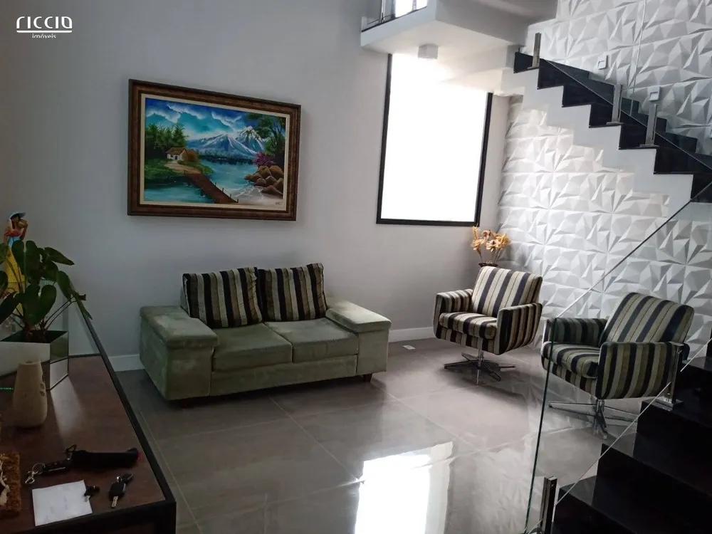 Casa de Condomínio, 4 quartos - Foto 1